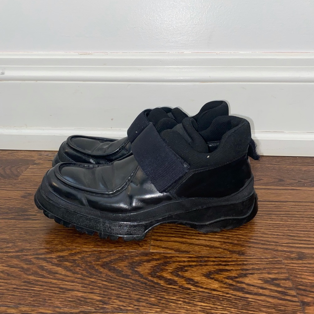 Black shoes